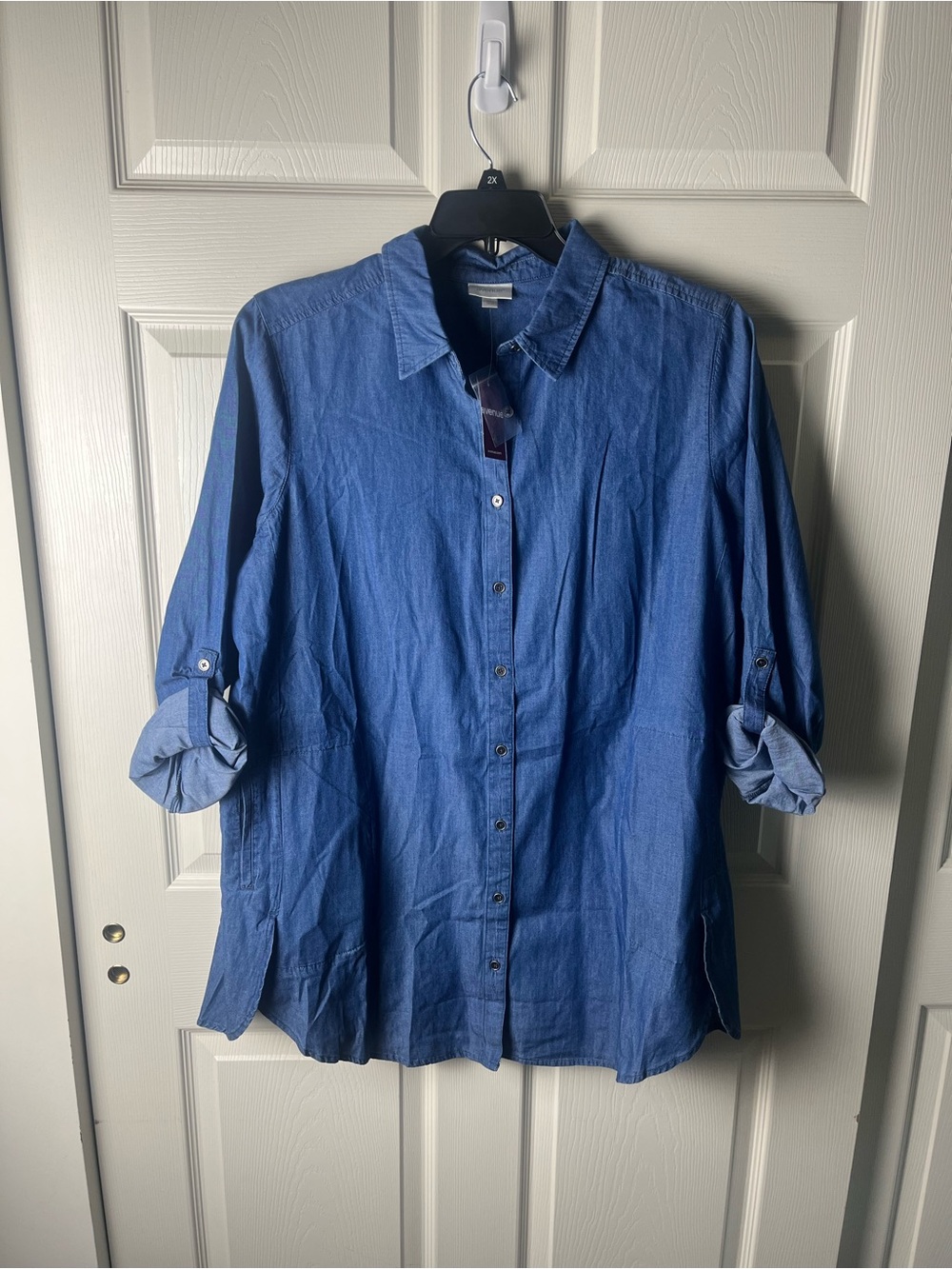 Avenue Chambray Button-Front Shirt